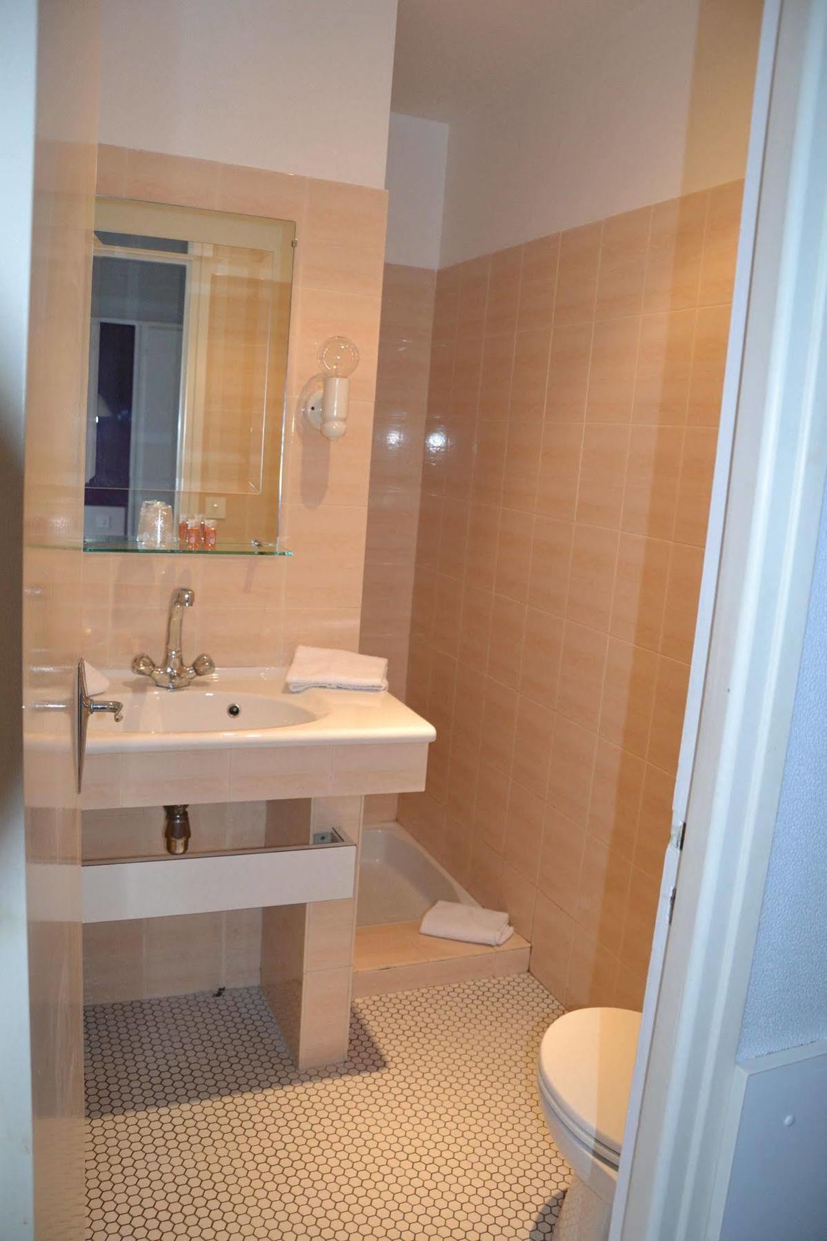 The Originals Access, Hotel Figeac Esterno foto
